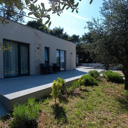 House Al Ponte בית נופש רוביני