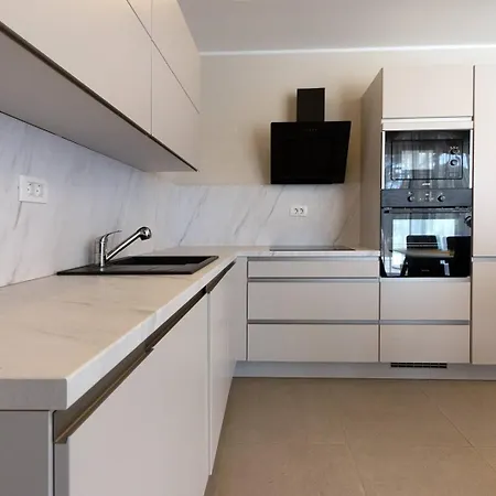 בית נופש House Al Ponte רוביני