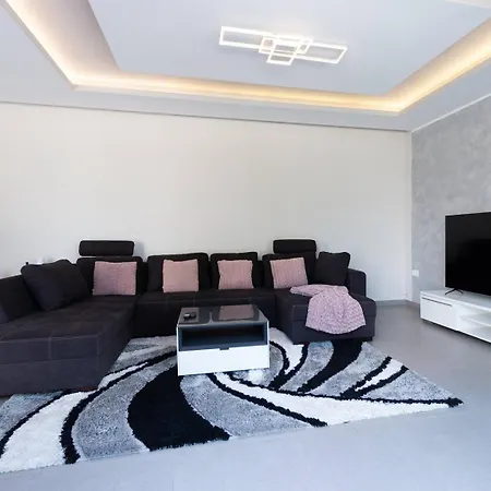 בית נופש House Al Ponte רוביני